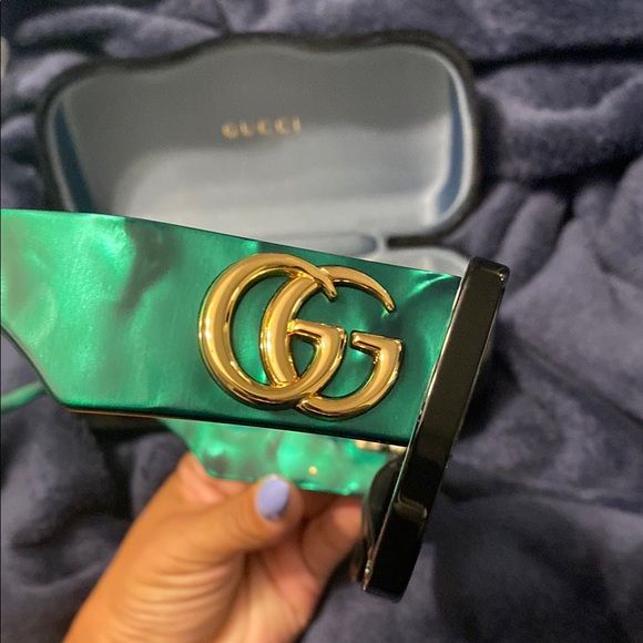 Gucci Geometric Sunglasses GG0956S 001 Black/Green 54mm - Picture 10 of 12